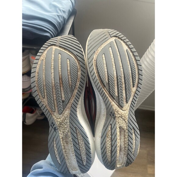 Saucony Triumph 20 “Lava Fossil” running shoes size 12 - Picture 9 of 9